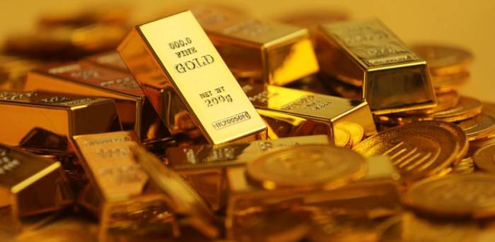 Gold's Rise Just Starting, Fed Cuts to Boost Price Past $2700 Next Year